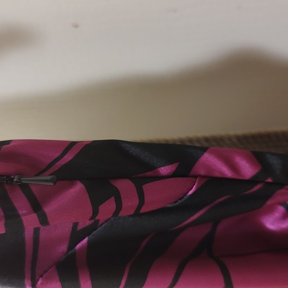 Dress - Picture 8 of 8